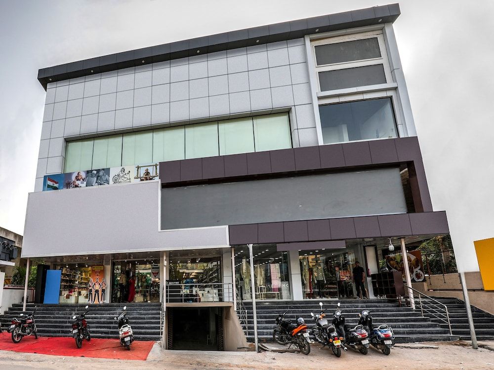 undefined OYO 14859 Akshara grand 4