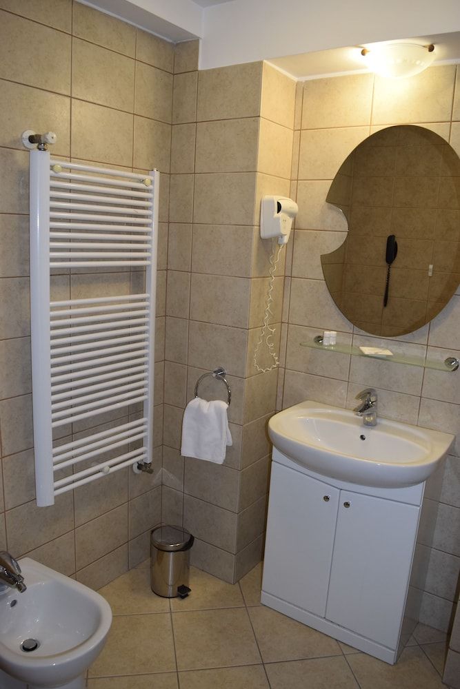 Hotel Michelangelo Standard Double Room, 1 King Bed 7