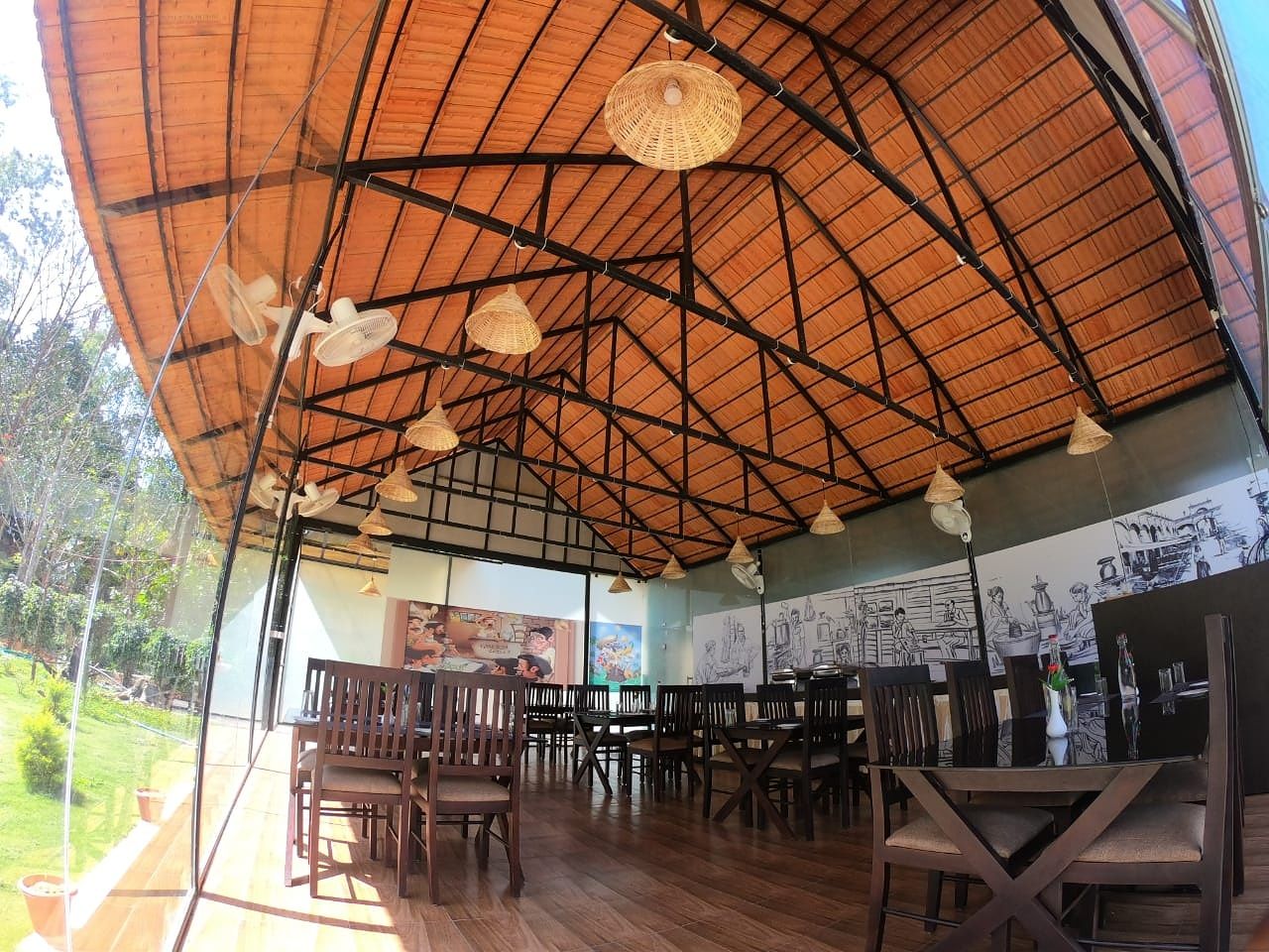 Food & Dining