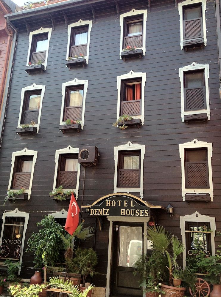 undefined Deniz Houses