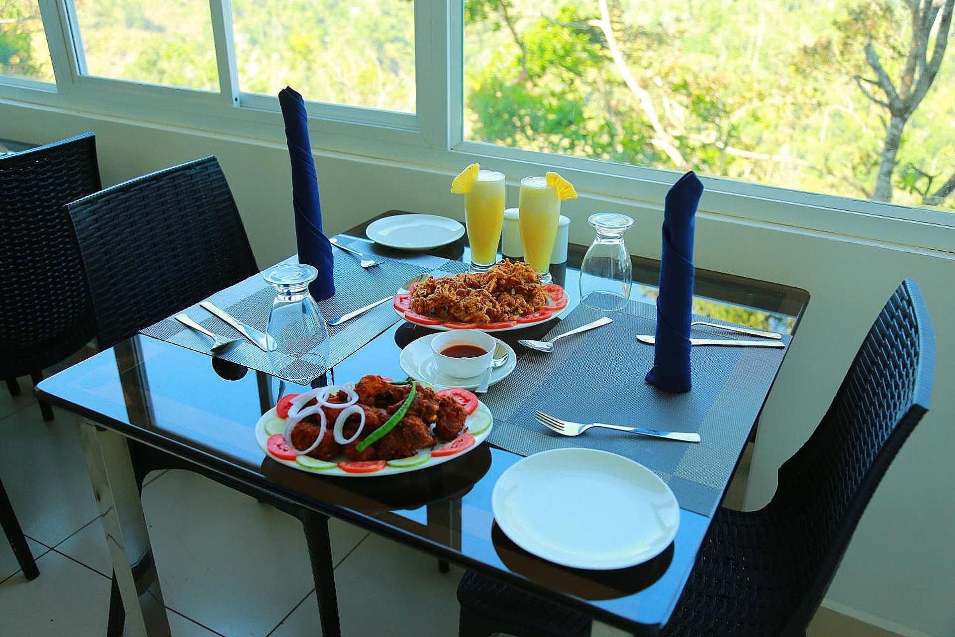 Food & Dining