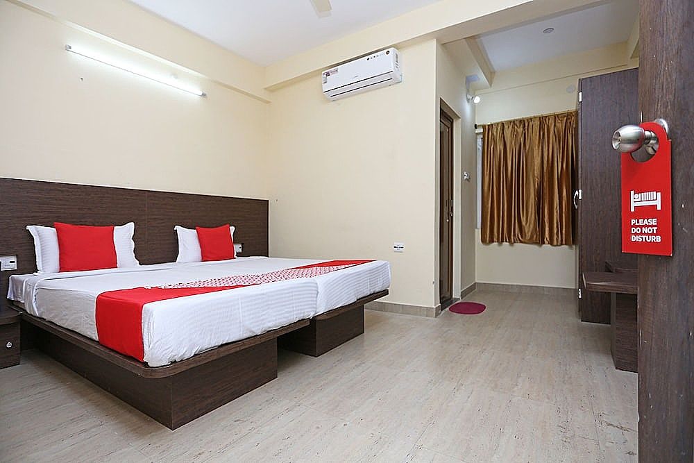 undefined OYO 11343 Hotel Sai International 6