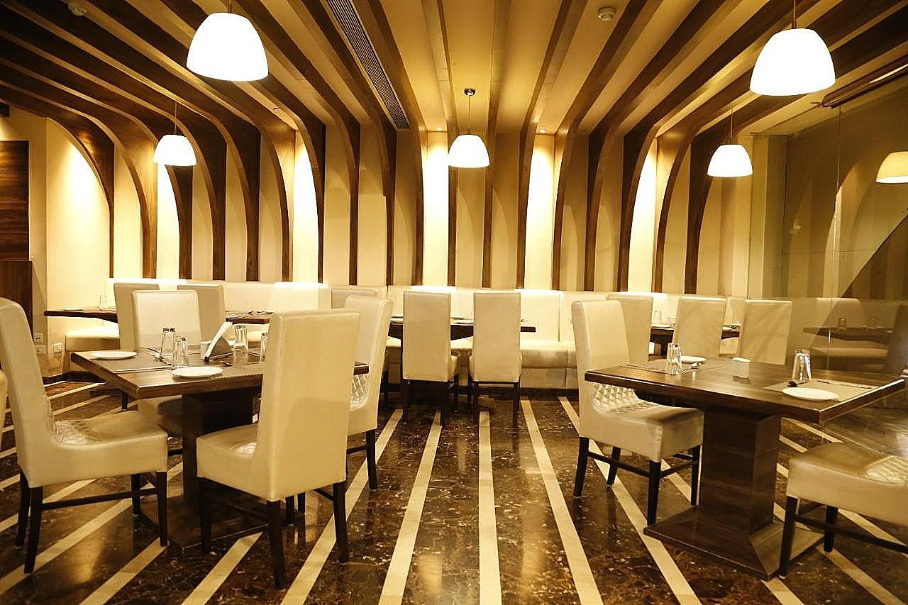 Food & Dining