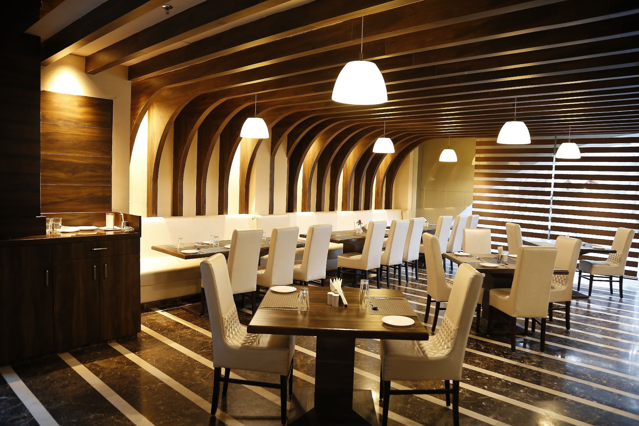 Food & Dining