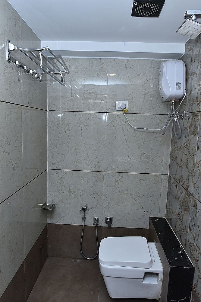 Hotel Royal King  Deluxe Triple Room 4