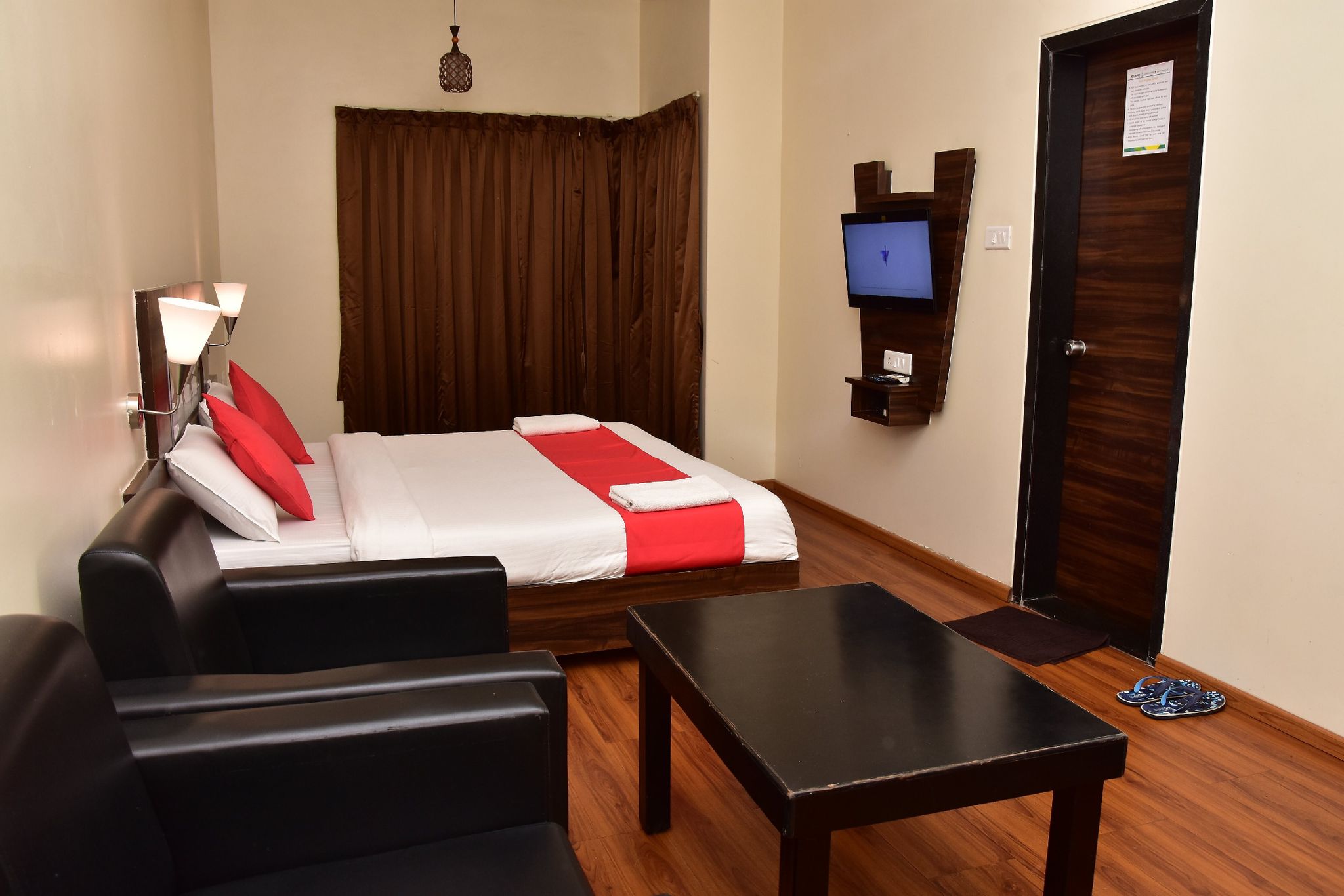 Popular Hotel Deluxe Room - Single 3