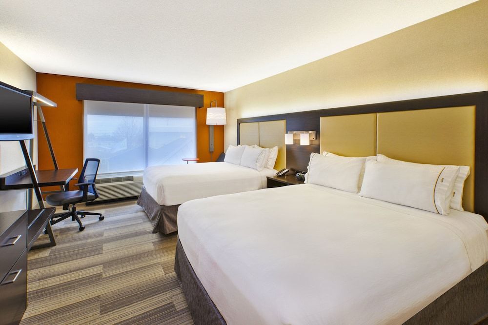 undefined Holiday Inn Express Hotel & Suites Chicago-Midway Airport by IHG 8