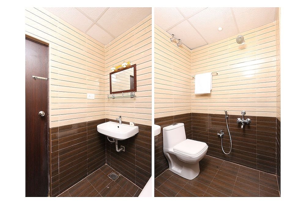 OYO 11305 Hotel NK Exotica Double or Twin Room 12