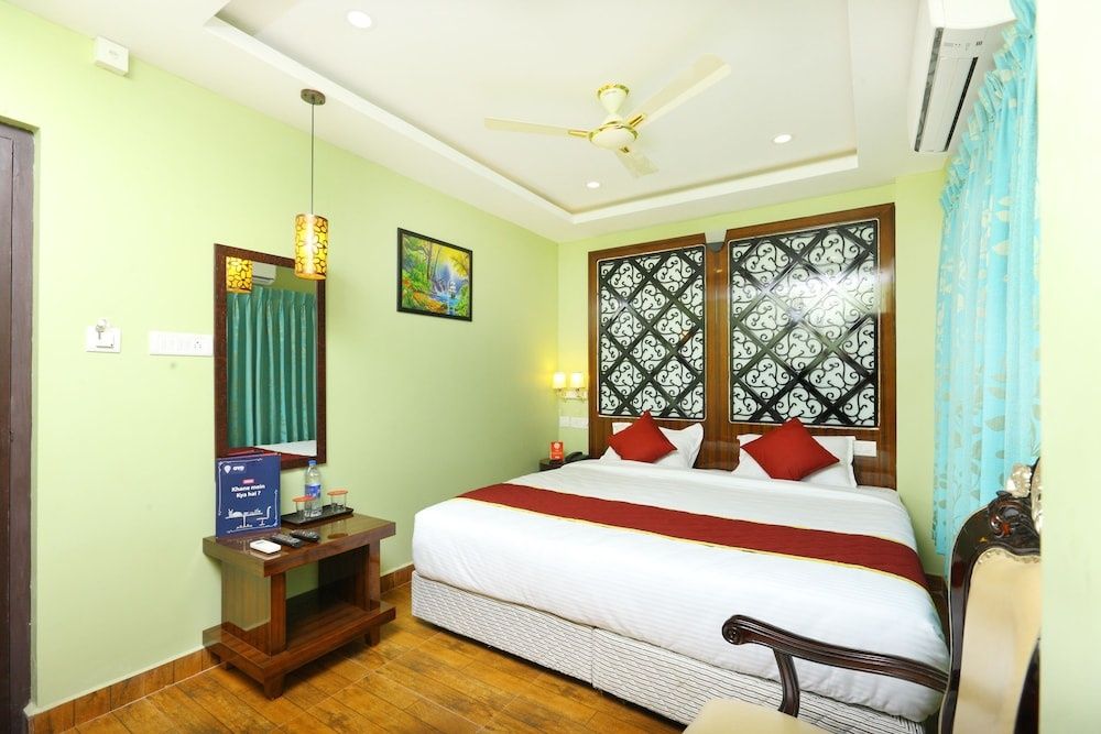 OYO 11305 Hotel NK Exotica Double or Twin Room 2