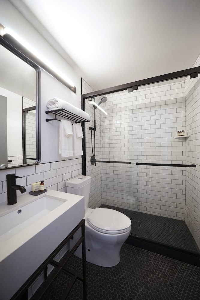 Citadines Connect Fifth Avenue New York Standard Room 6