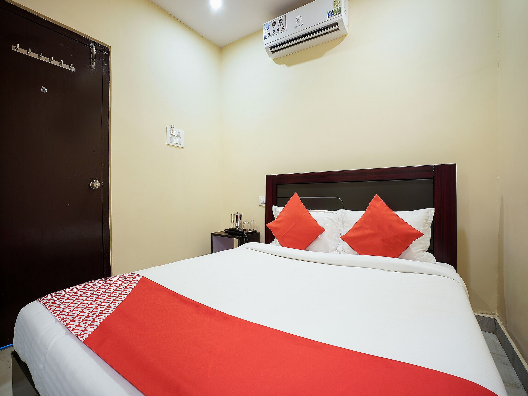 Hotel O Anuguna Tulasi Grand Near JNTU University Hyderabad Classic Room 3