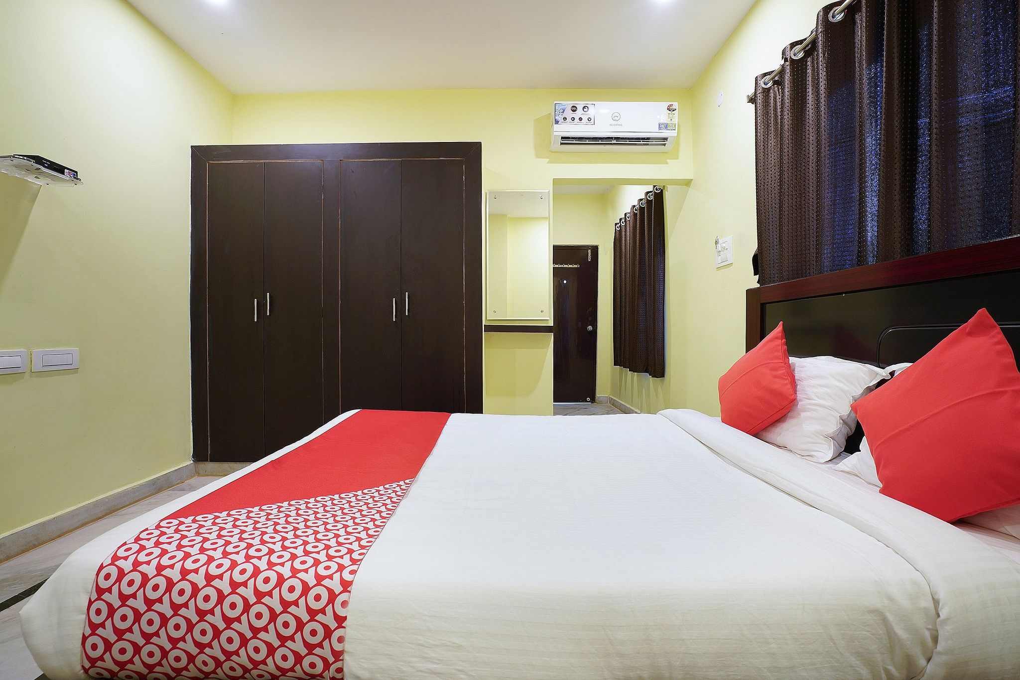 Hotel O Anuguna Tulasi Grand Near JNTU University Hyderabad Classic Room
