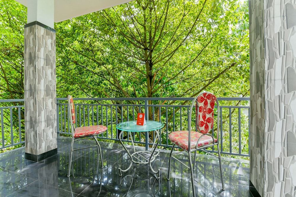 OYO 22488 Vale Castle Standard Room 19