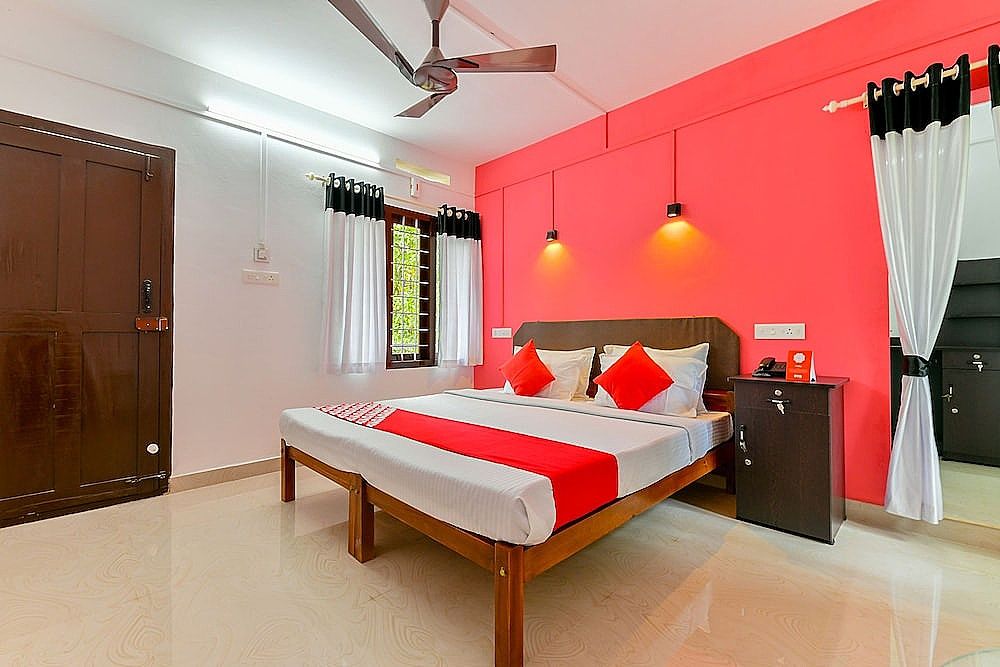 OYO 22488 Vale Castle Standard Room 3