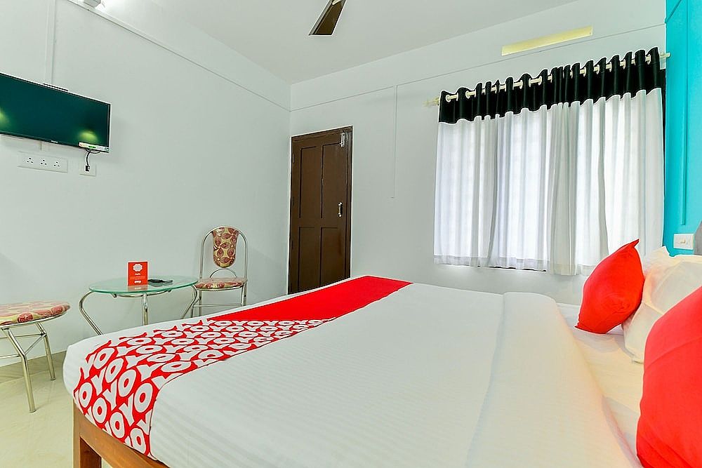 OYO 22488 Vale Castle Standard Room 4