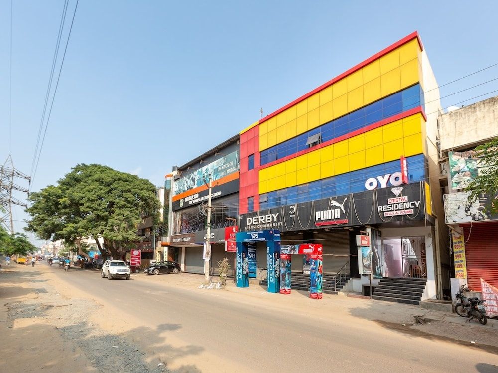 undefined OYO 19396 Cristal Residency 7