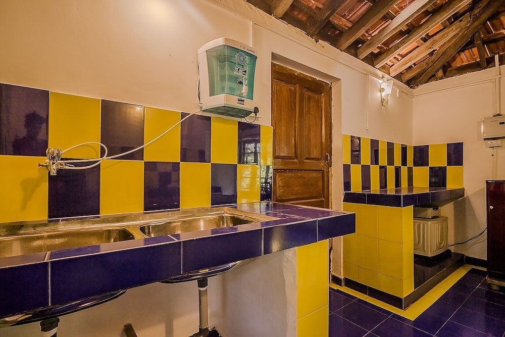 OYO Home 19186 Antique 1BHK Standard Room