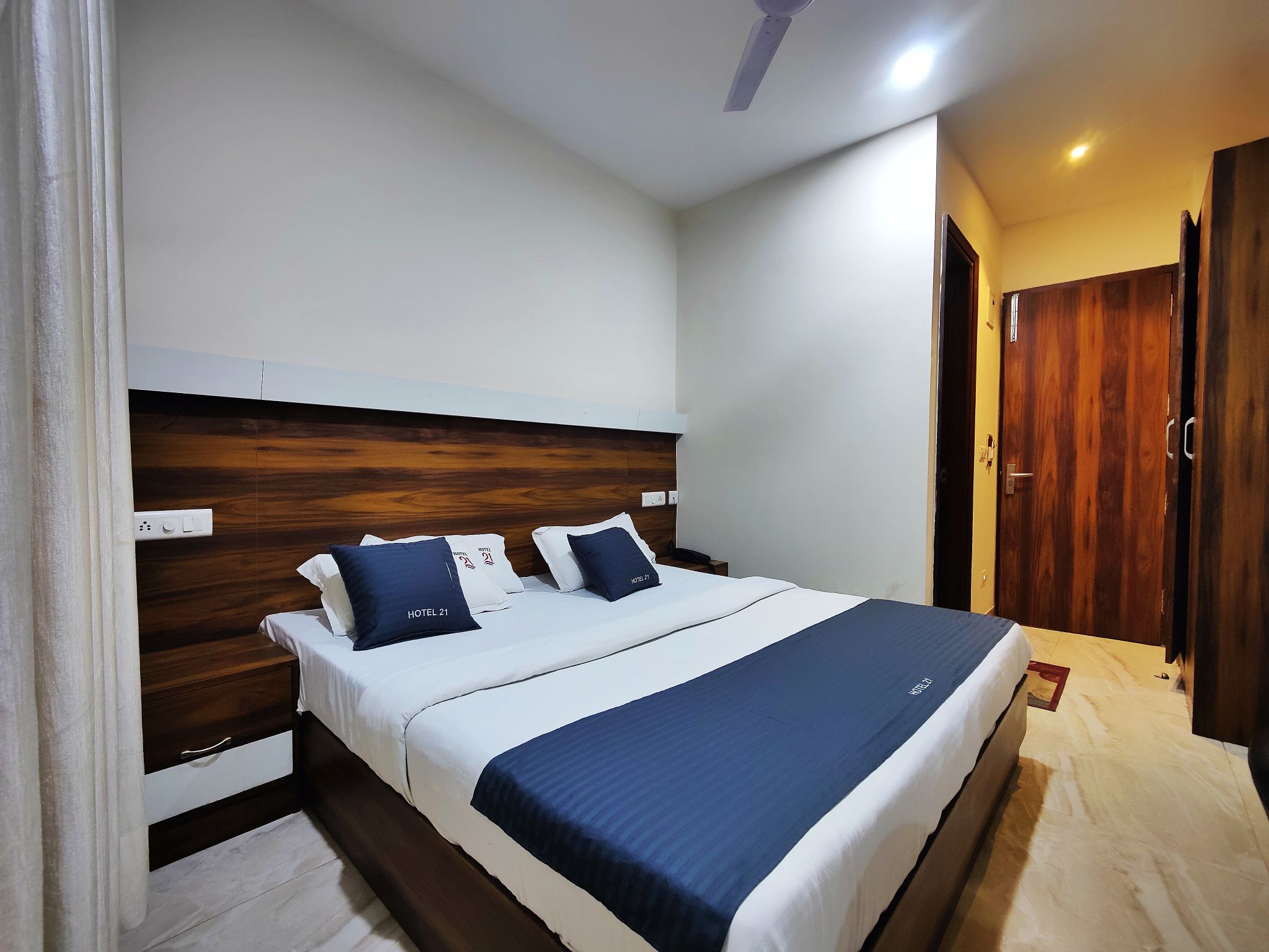 Hotel 21 Next To Chd Railway Station Standard Room 5