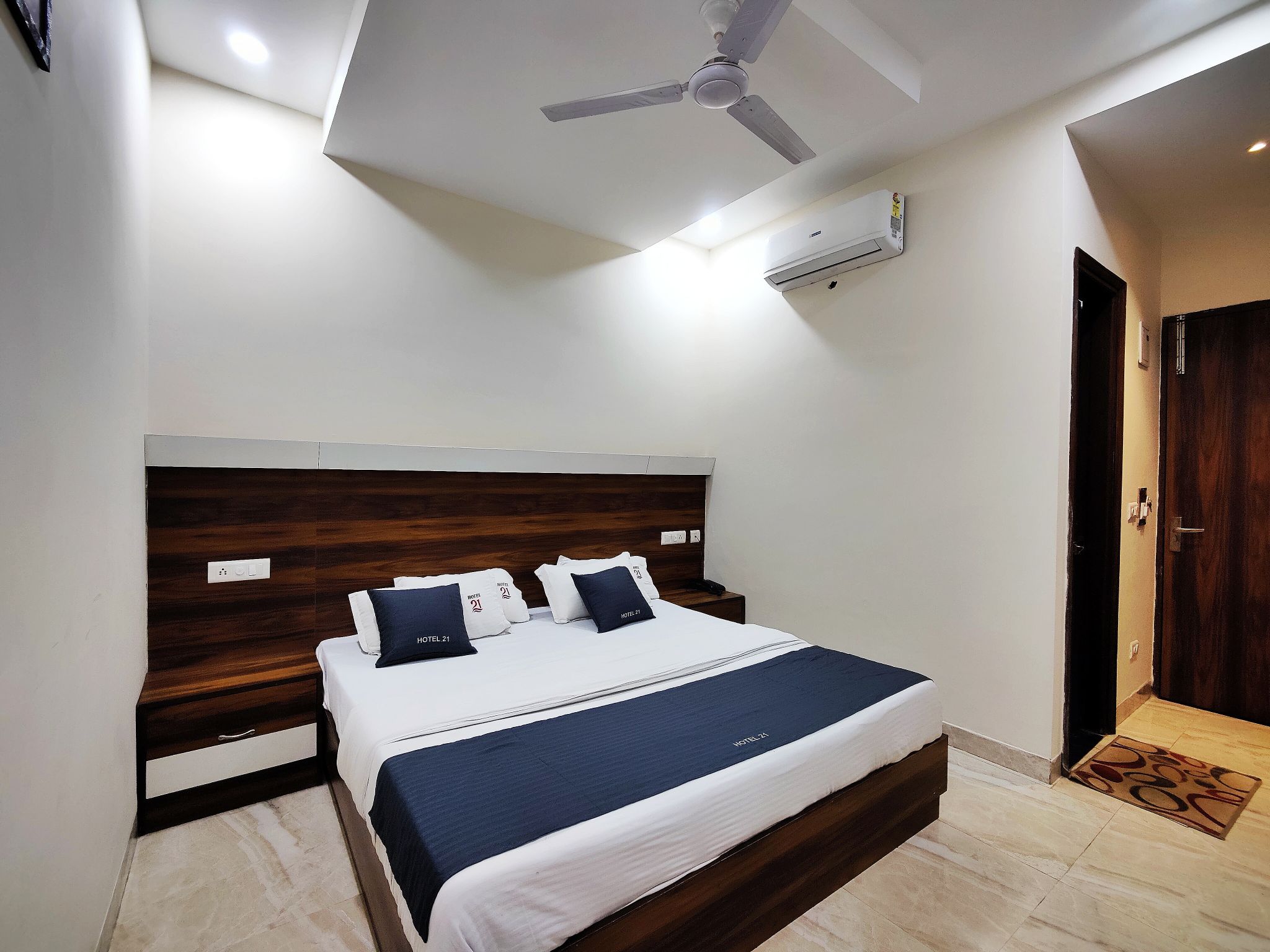 Hotel 21 Next To Chd Railway Station Standard Room 7