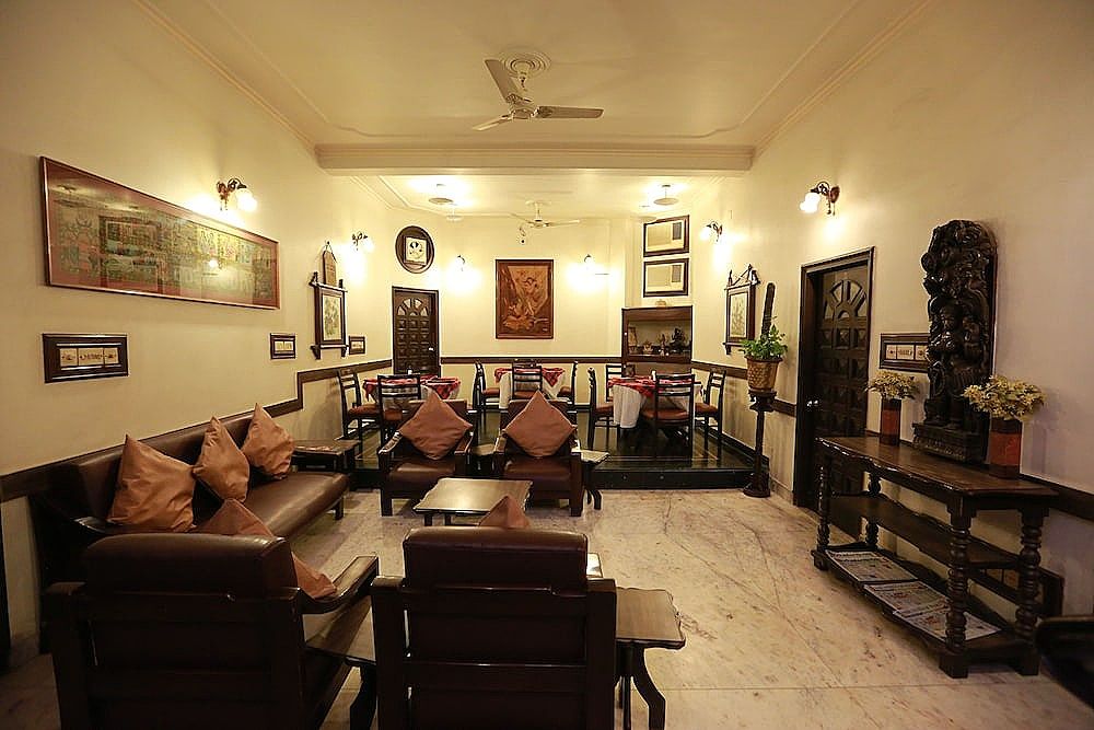 undefined OYO 8844 Meadows Inn 8