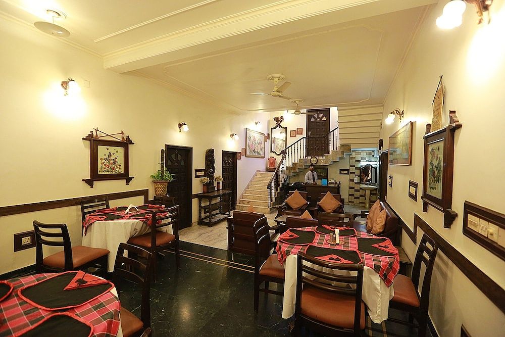 undefined OYO 8844 Meadows Inn 6