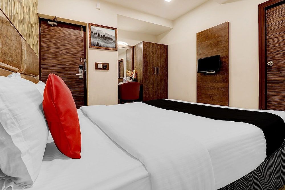 undefined Capital O 42226 Pine Tree Signature 8