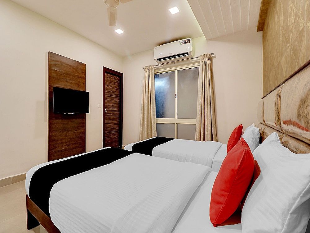 undefined Capital O 42226 Pine Tree Signature 10