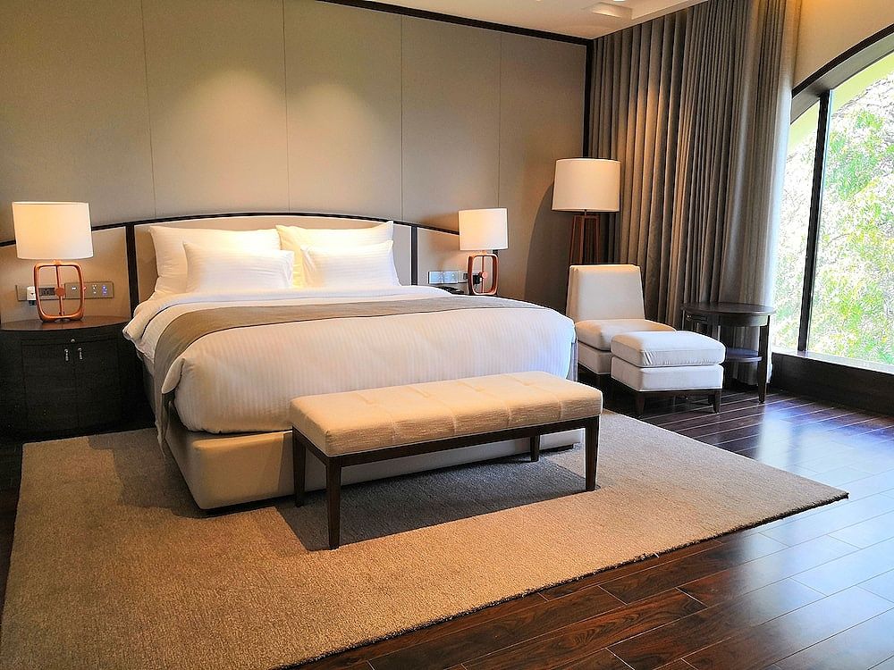 Luxury Suite, 1 King Bed, Golf View