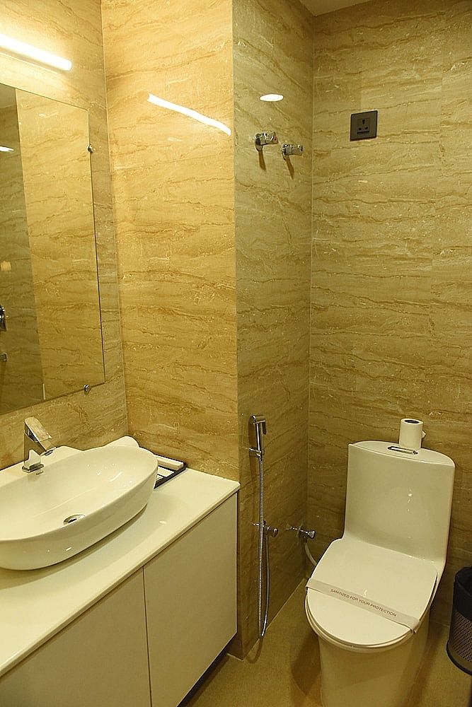 Legend Inn Deluxe Room 18