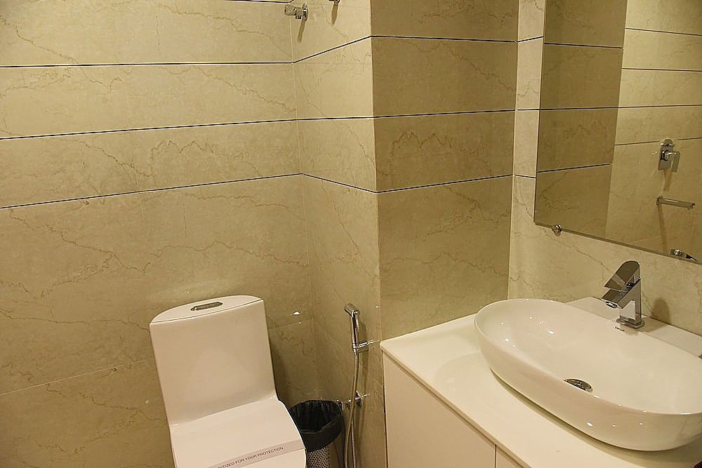 Legend Inn Deluxe Room 15