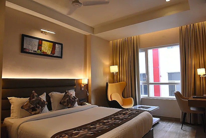 Legend Inn Deluxe Room 2