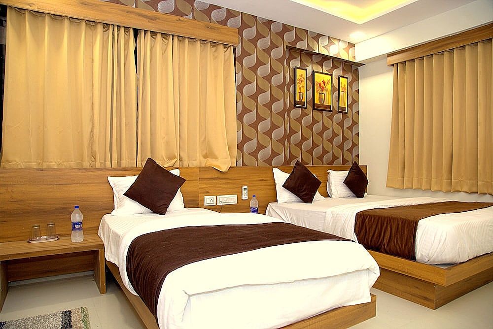 undefined Hotel Leisure by Sky Stays 6