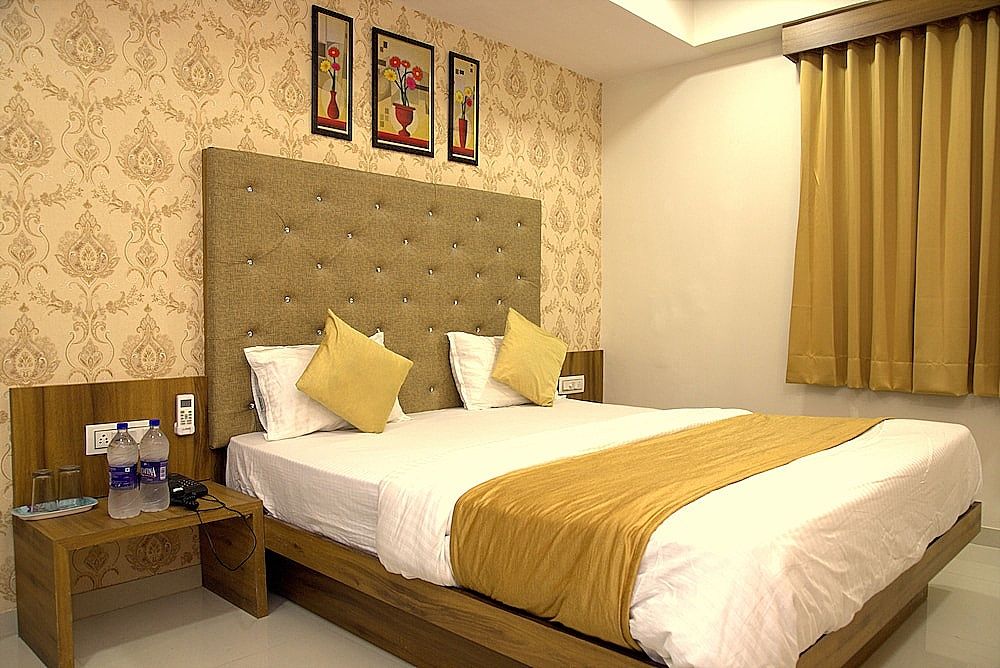 undefined Hotel Leisure by Sky Stays 8