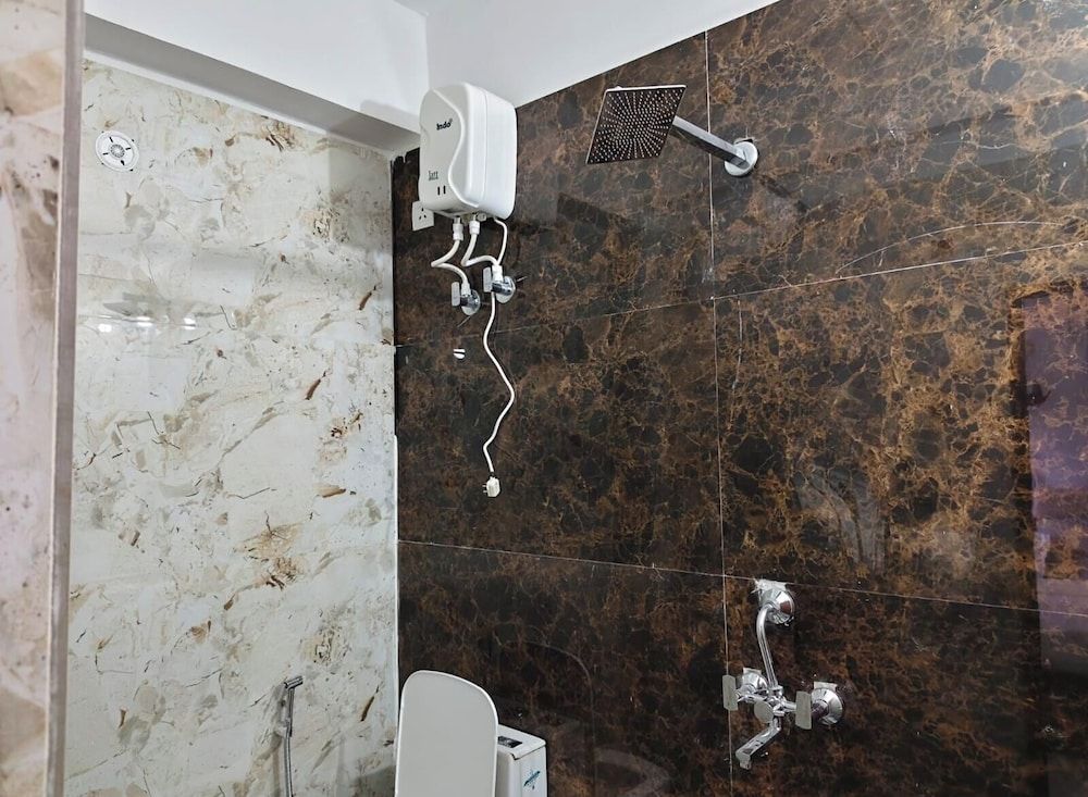 Hotel Vanya Palace New Classic Double Room 10