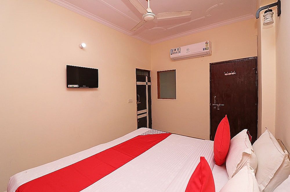 OYO 24600 Grand Harshit Resort Double or Twin Room 6