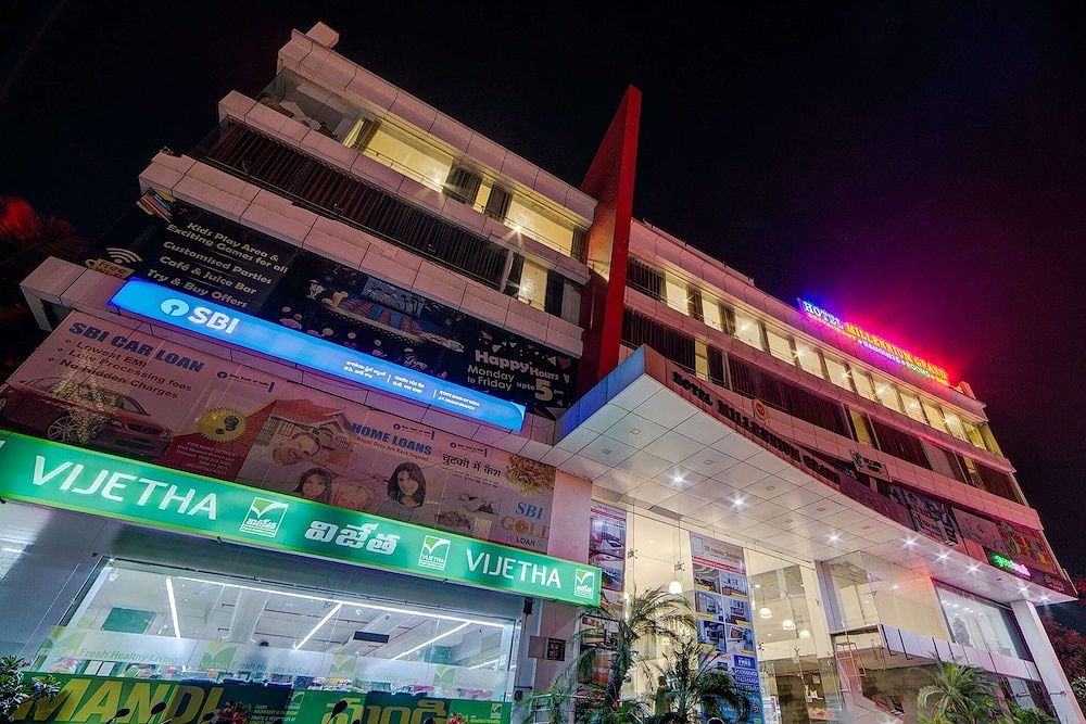 undefined Super Capital O Hotel Millennium Grand 9