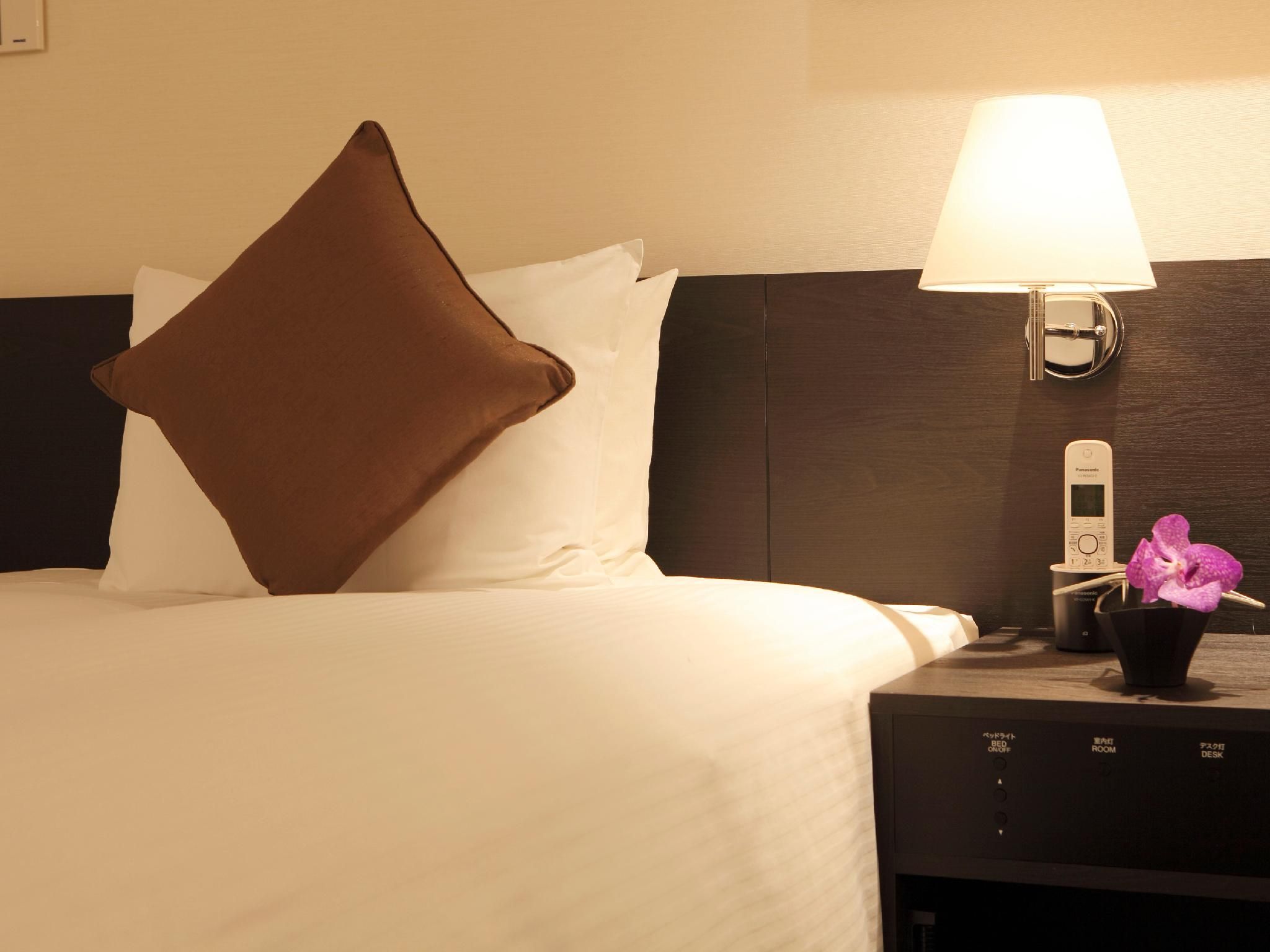 Run of House - Single Use, Non-Smoking