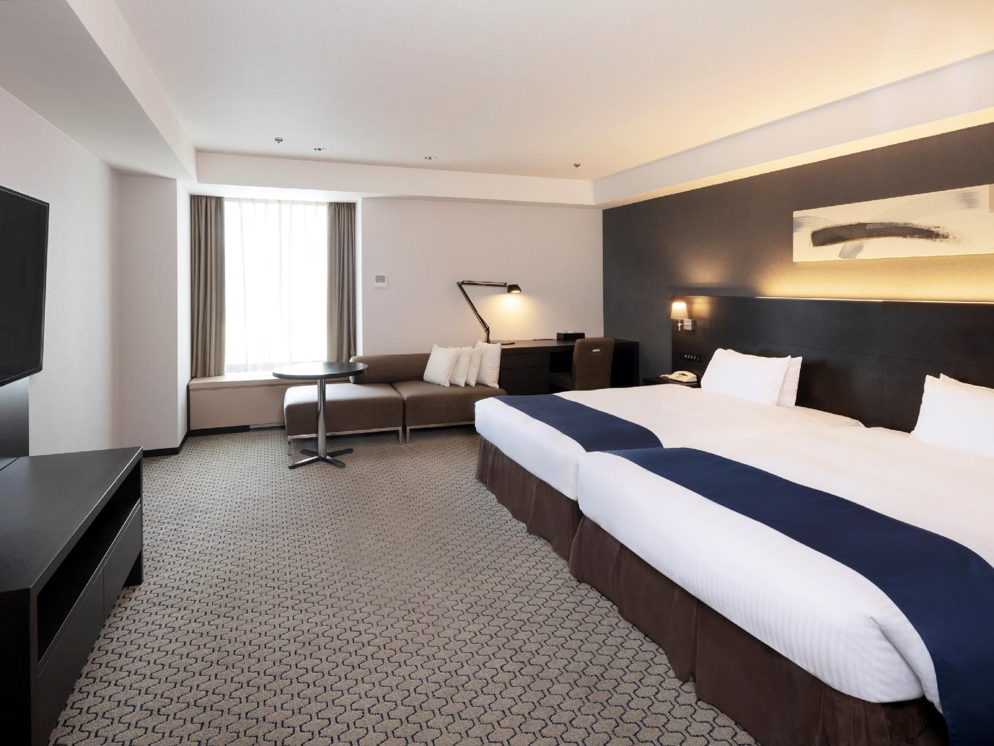 Executive Floor Large Hollywood Twin Room with Lounge Access