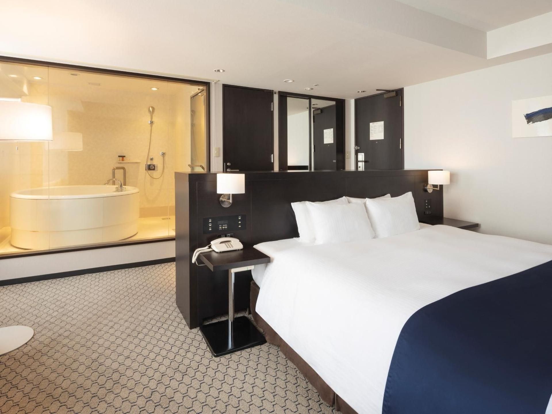 Deluxe Double Room - Executive Floor with Lounge Access