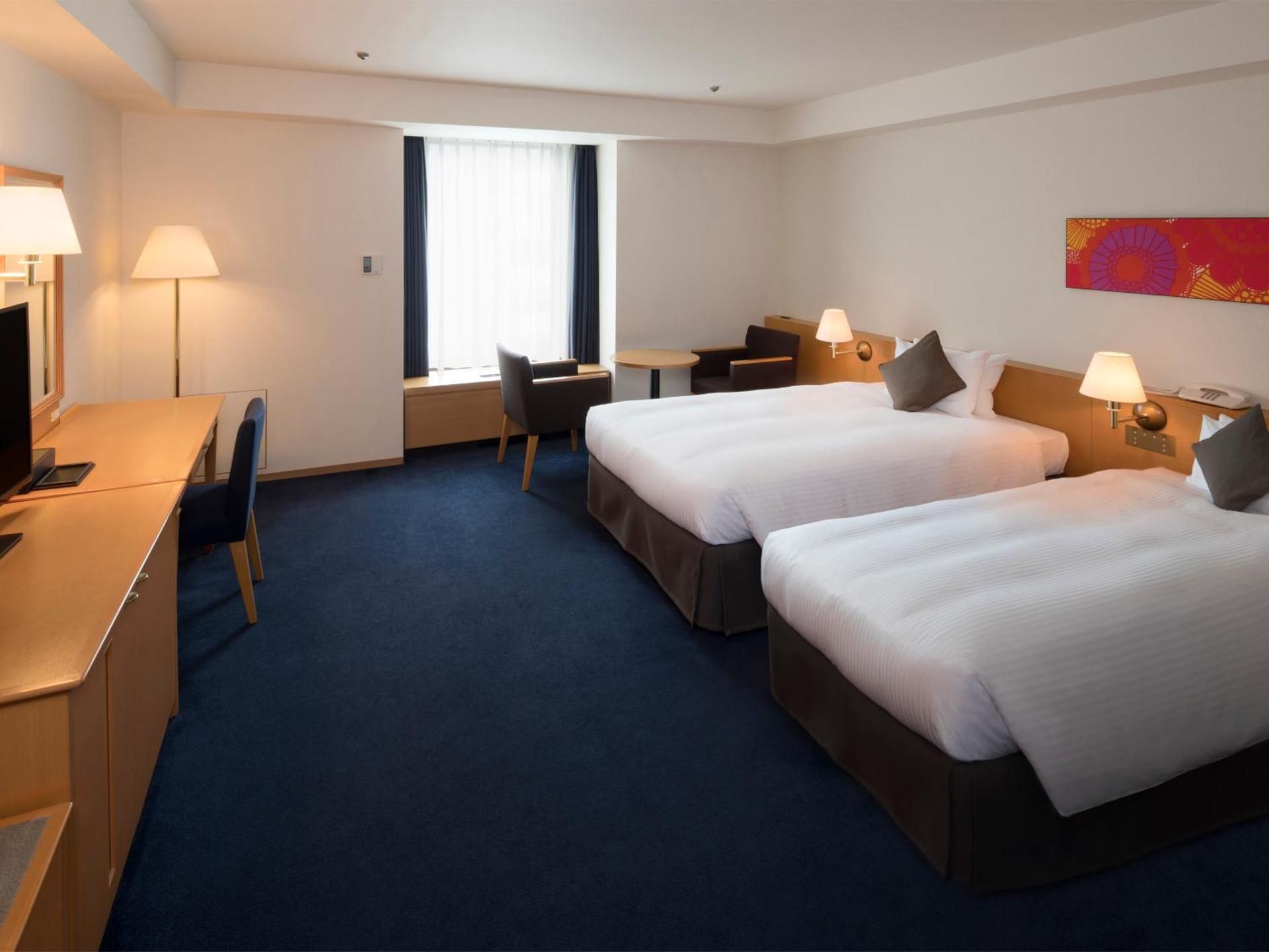 East Building Large Twin Room - Non-Smoking
