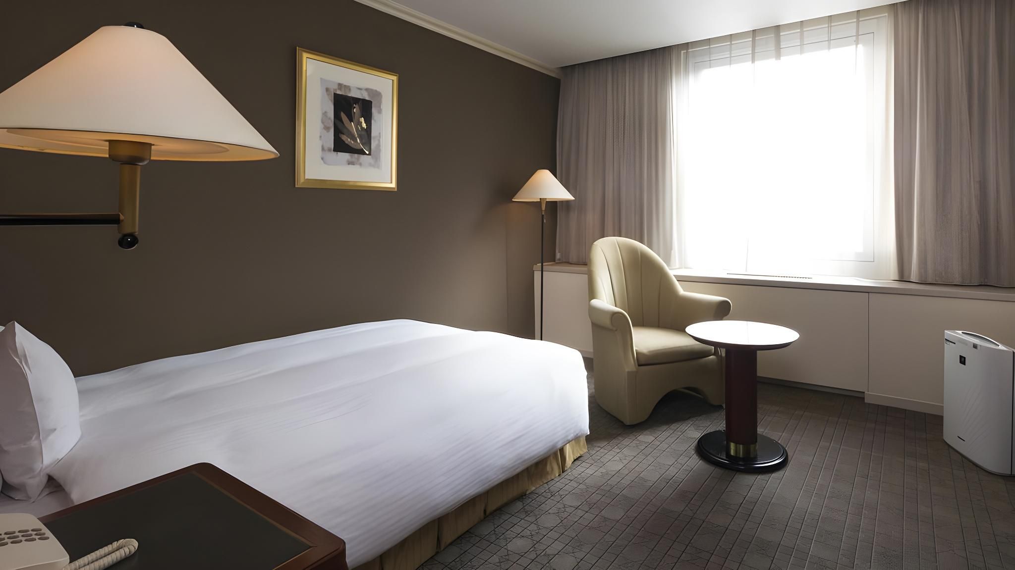 Run of House - Single Use, Non-Smoking