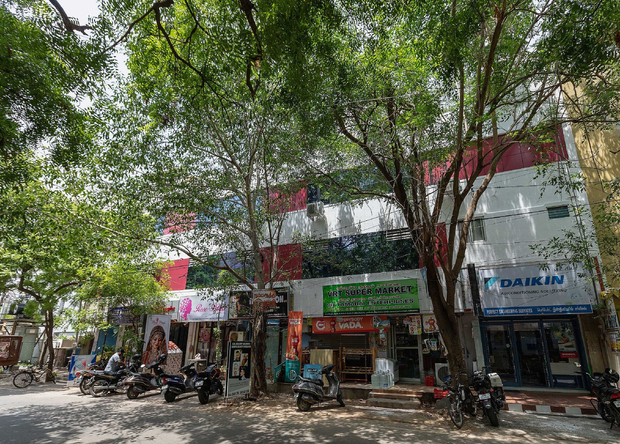 undefined Flagship Akash Inn Elite 7