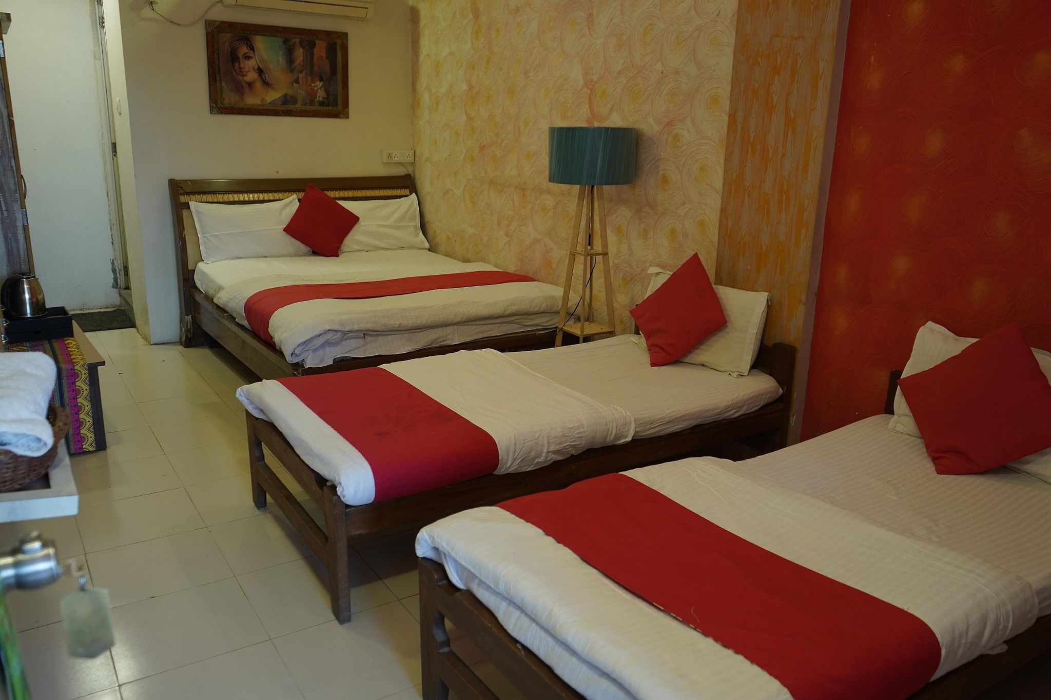 Deluxe Four Bed Room