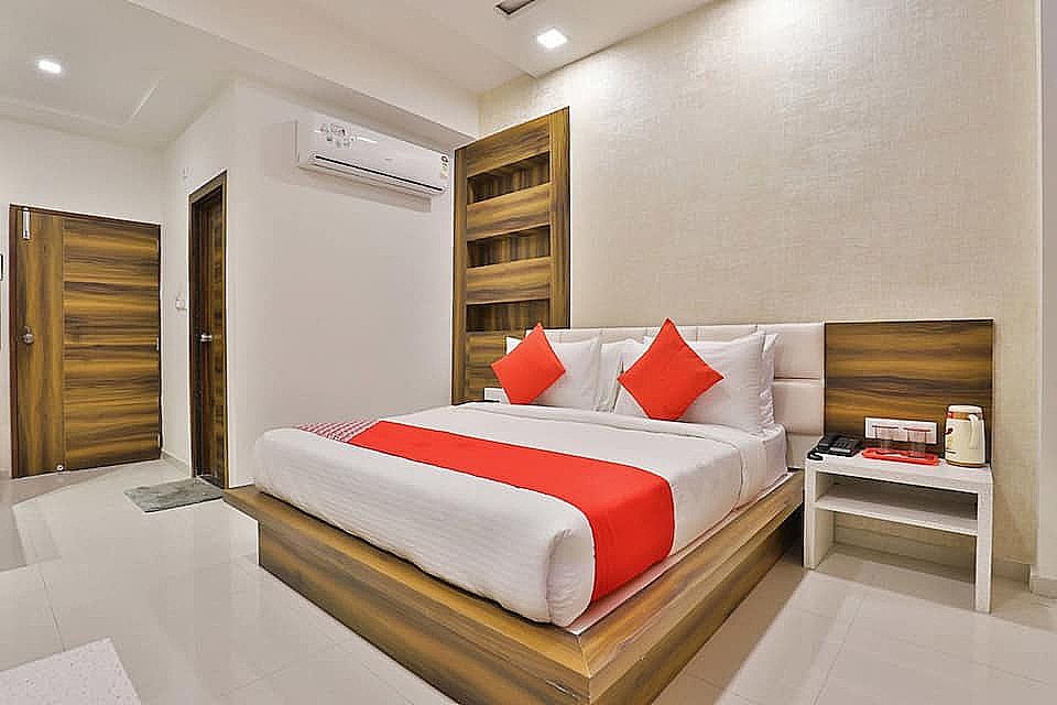 Hotel Landmark Executive AC