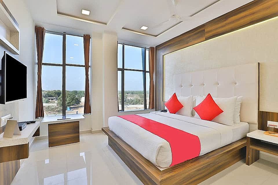 undefined Hotel Landmark 9
