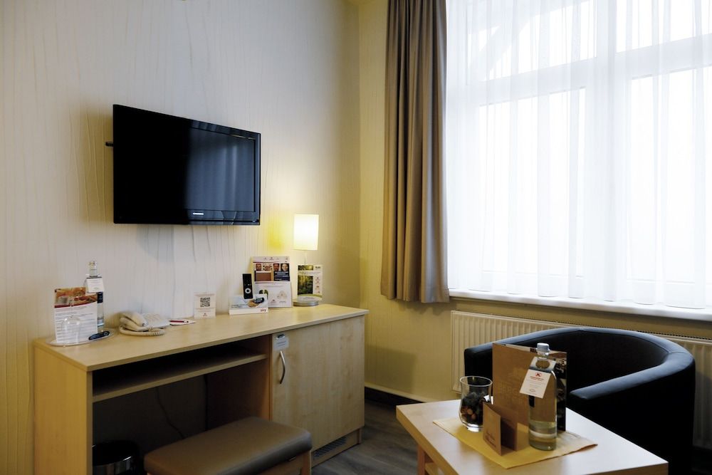 Konsumhotel Oberhof Deluxe Double Room 7