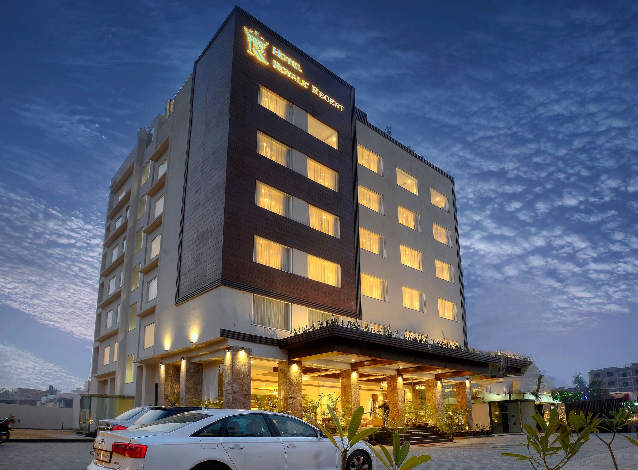 Golden Tulip Agra