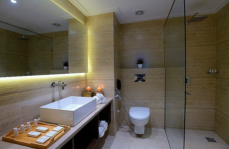 Deluxe King Bed Room