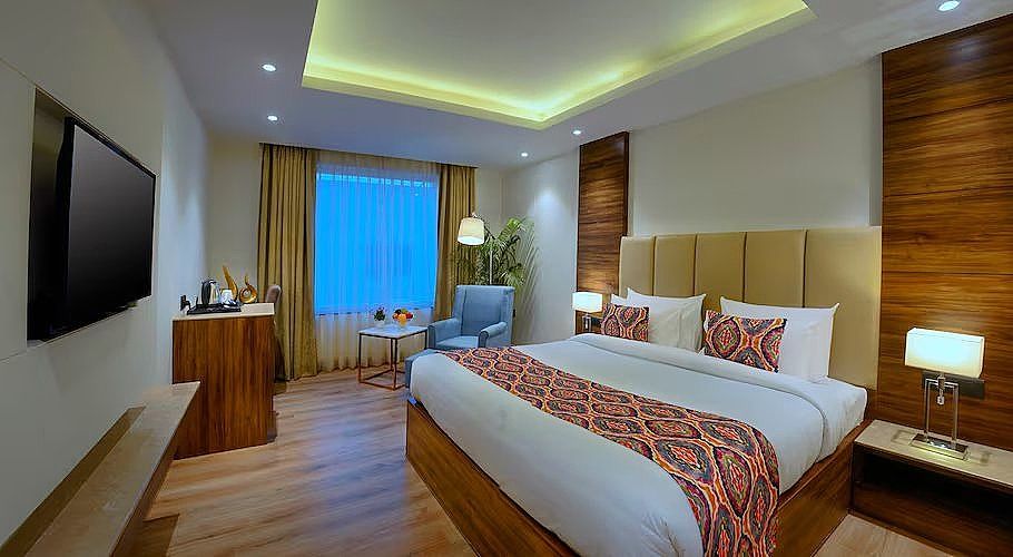 Deluxe King Bed Room