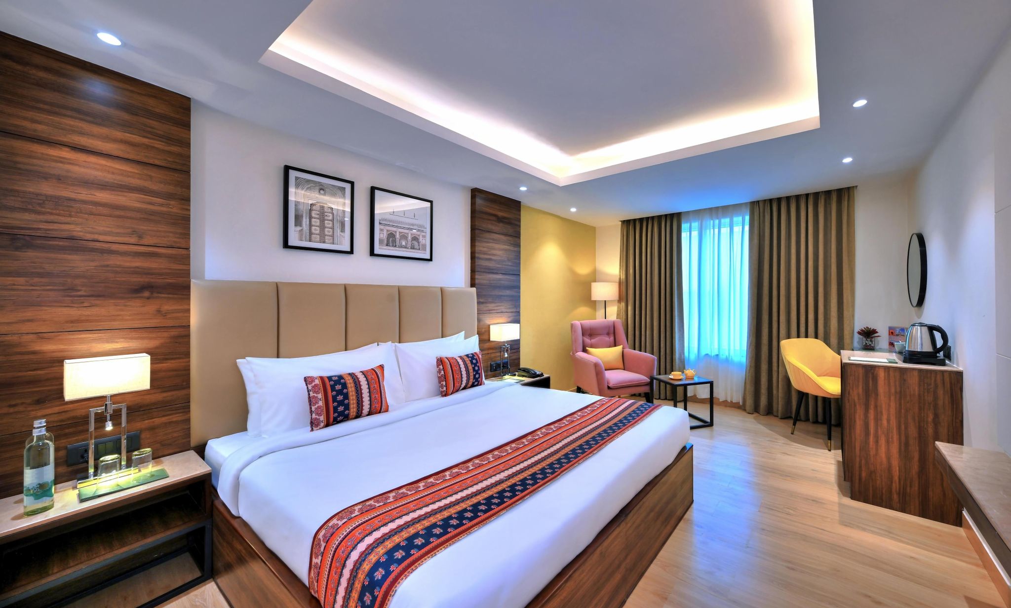Golden Tulip Agra Deluxe Room - 1 Double Bed 4